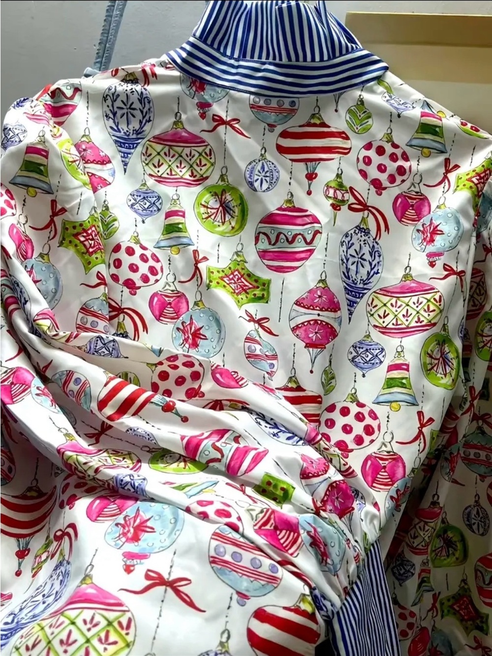 Women’s White Holiday Ornament Print with ruffled neckline. Size L NWOT!!! - Picture 2 of 6